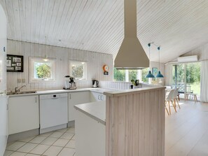 Fridge, dishwasher, cookware/dishes/utensils