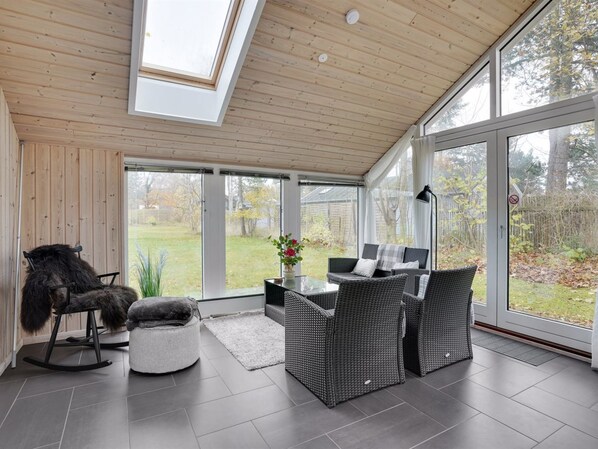 Interior - "Hegge" - 300m from the sea by Interhome (Væggerløse)