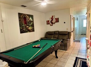 Spielezimmer