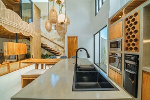 Fridge, microwave, oven, stovetop - Villa Arunika - 2BR Villa (Tabanan)