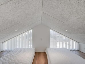 5 bedrooms, WiFi