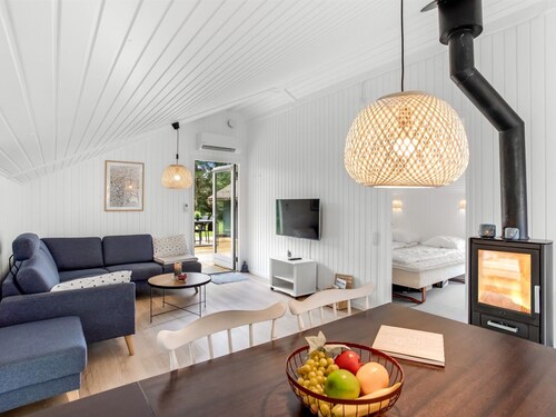"Frender" - 800m to the fjord by Interhome