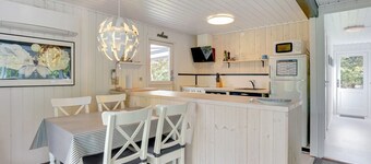"Ilsebeth" - 1km from the sea by Interhome