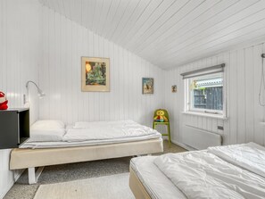2 bedrooms, Internet