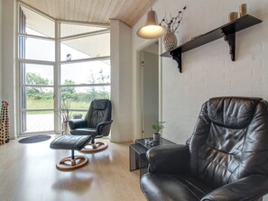 TV, fireplace, DVD player, table football - "Mayke" - 900m from the sea by Interhome (Løkken)