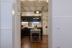 Appartement, 1 lit double | Restauration