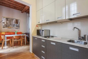 Basic Apartment, 1 Double Bed with Sofa bed | Private kitchen | Fridge, microwave, oven, stovetop