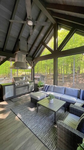 Jack Lake - Lake House Estate