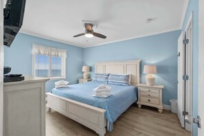 3 bedrooms, iron/ironing board, WiFi, bed sheets