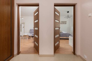 1 chambre, bureau, fer et planche Ă repasser, Wi-Fi