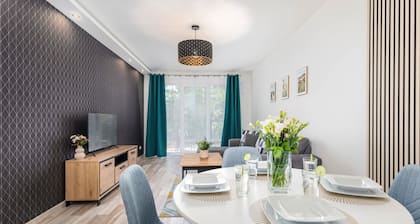 Stylish Apartment with Pool | Parking and Close to the Beach