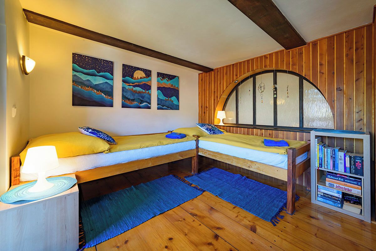 4 bedrooms, in-room safe, iron/ironing board, travel crib