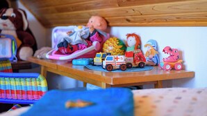 Luokittelematon kuva, 3 kautta 44, painike
