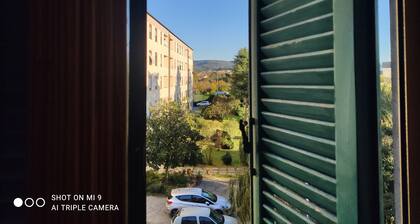 Charlie's Home B&B-Private Parking-Arezzo Trade Fairs and Congresses-Historic Center