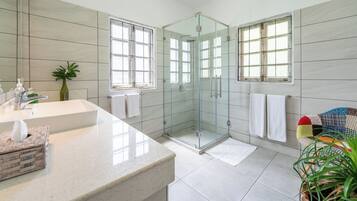 Luxury Villa | Bilik Mandi | Pancuran mandi, hulu semburan mandi hujan