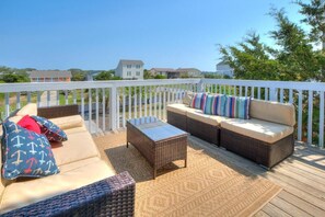 Property grounds - 5BR/3BA - Beautiful, Ocean View Home-Close to the Beach, Sleeps 12 (Oak Island)