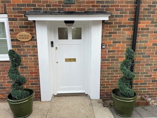 A Delightful and Luxury home in the heart of KENT.