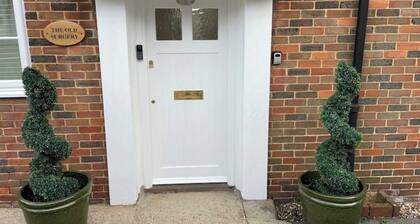 A Delightful and Luxury home in the heart of KENT.