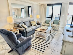 Smart TV - Stunning 1 Bedroom, 1.5 Bath Beachfront Condo with HUGE Balcony on 3rd Floor! (Orange)