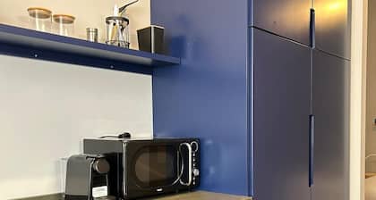 Stylish apartment in central TLV just a short walk from the beach