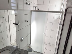 Rom – standard | Bad | Håndklær