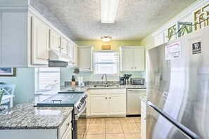 Ferienhaus, Mehrere Betten, Küche, Gartenblick | Eigene Küche | Kühlschrank, Mikrowelle, Ofen, Herdplatte