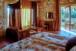 Double or Twin Room | Individually decorated, individually furnished, desk - Essaouira (Essaouira)