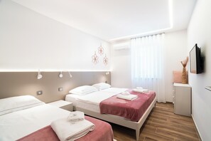 2 makuuhuonetta, tallelokero huoneessa, ilmainen Wi-Fi, vuodevaatteet