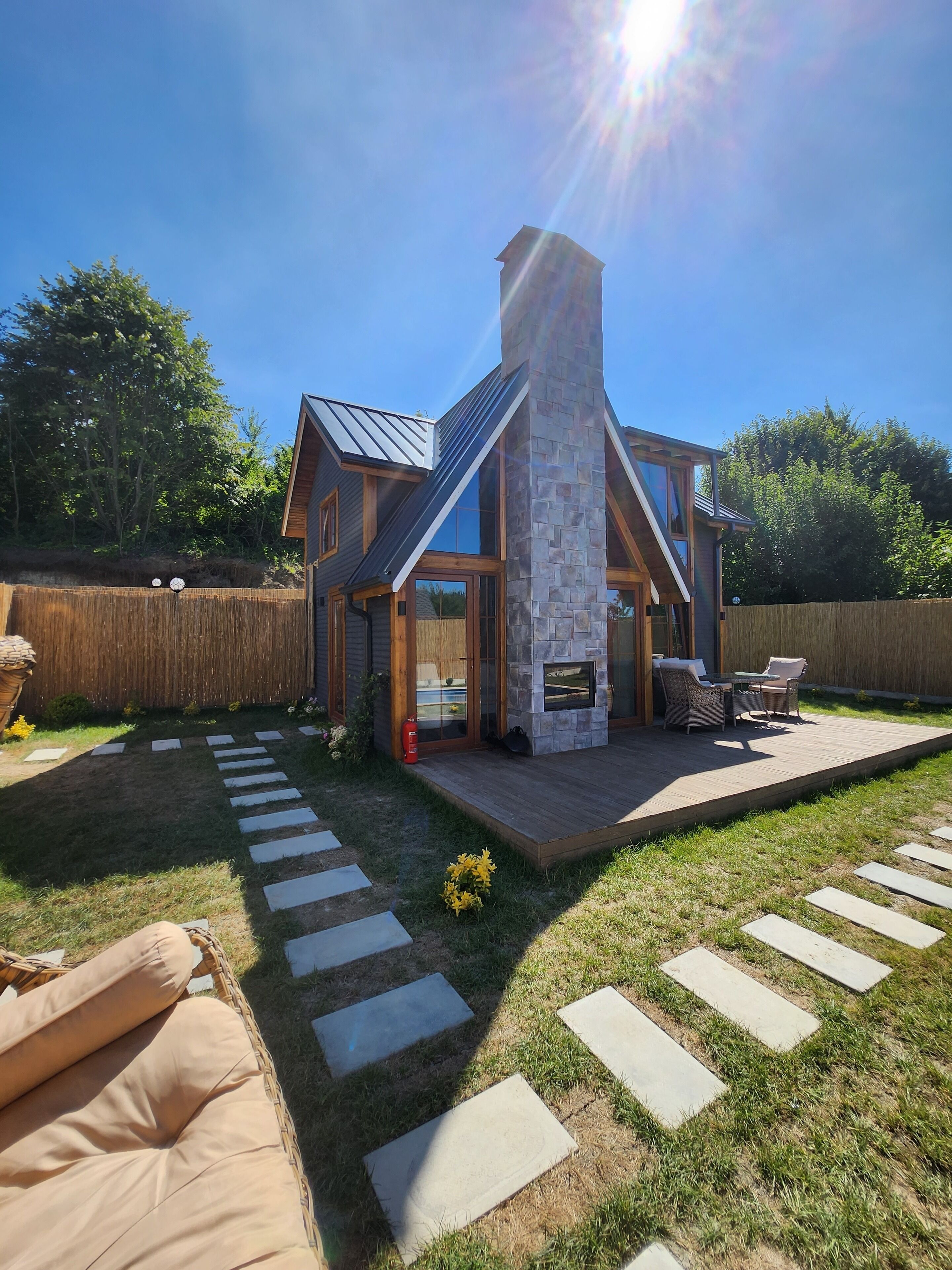 ベーシック バンガロー | WiFi (無料)