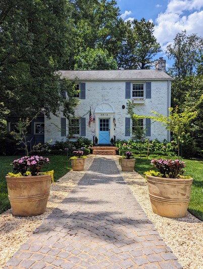 Large yard - Quiet area - 15 min to DC