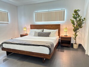 1 dormitorio, tabla de planchar con plancha, cuna de viaje y wifi