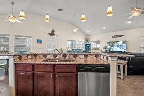 Interior - Waves, sunsets, and memories made – The Coast House is where the magic happens. (Port Aransas)