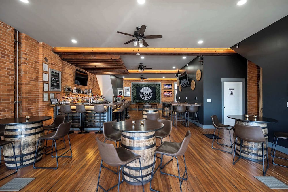Monmouth Loft 4
