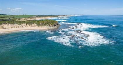 Shelley Beach Retreat