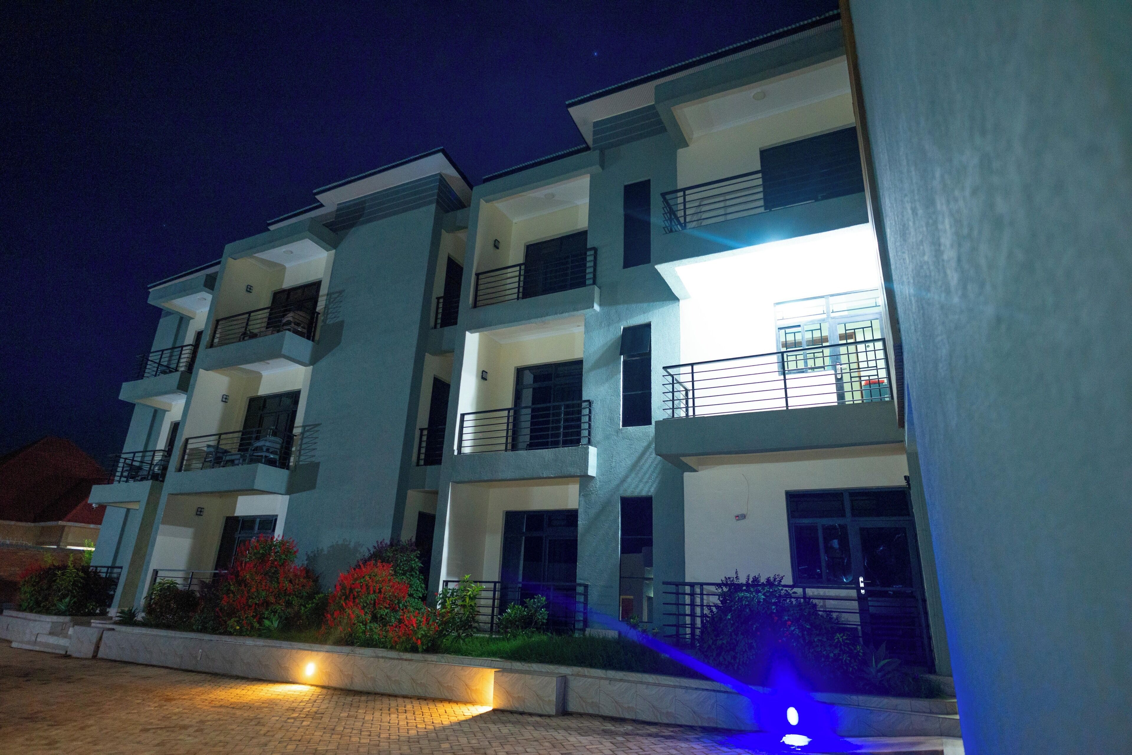 Apartamento Deluxe, 2 habitaciones | Escritorio y wifi gratis