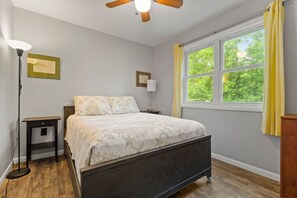 3 bedrooms, free WiFi, bed sheets