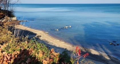 Hemlock Hideout - 3 Mins from DT Lex, Great Beach!