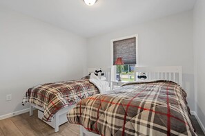 3 bedrooms, free WiFi, bed sheets