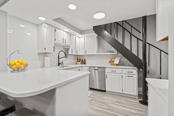 Fridge, microwave, oven, dishwasher