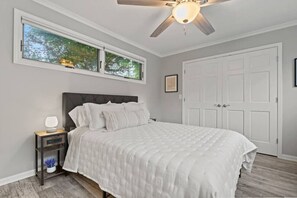 4 Schlafzimmer, Reisekinderbett, kostenloses WLAN, Bettwäsche