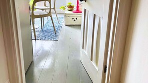Apartment | Interior - Lovely 3-bed Apartment & Garden & dog Friendly (London)