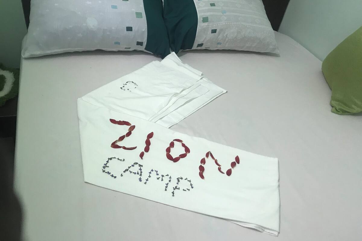 Comfort Double Room | Laptop workspace, bed sheets