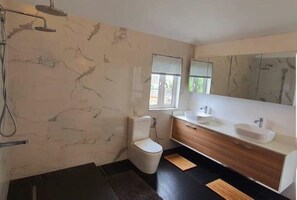 Shower - Villa Terre D'Albion (Albion)