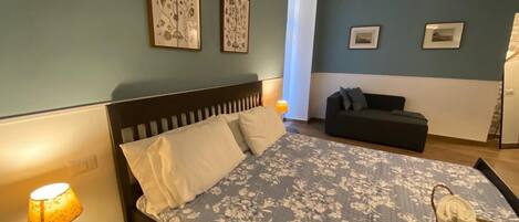 1 bedroom, desk, soundproofing, iron/ironing board