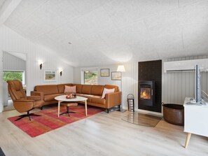 Fernseher, Kamin