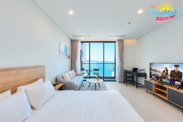 2 bedrooms, bed sheets