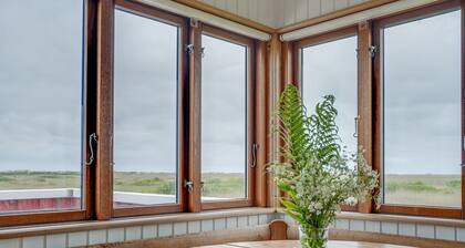 "Sybilla" - 700m from the sea by Interhome