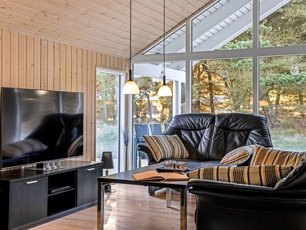 TV, fireplace, DVD player - "Krum" - 4.5km from the sea by Interhome (Rømø)