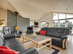 TV, fireplace, DVD player - "Haghbarth" - 2.3km from the sea by Interhome (Rømø)