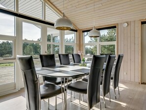 Dining - "Haghbarth" - 2.3km from the sea by Interhome (Rømø)